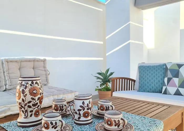 Lucena Beach. Atico Soleado, Piscina Y Playa 아파트 *