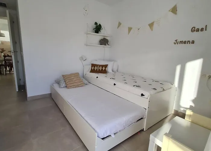 Apartment Lucena Beach. Atico Soleado, Piscina Y Playa