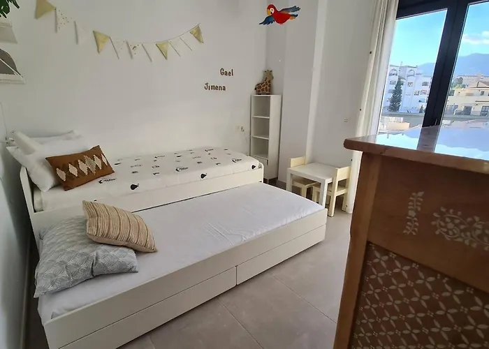 Lucena Beach. Atico Soleado, Piscina Y Playa