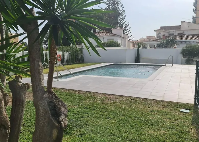Lucena Beach. Atico Soleado, Piscina Y Playa Torremolinos