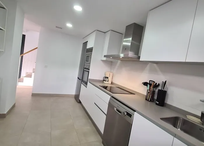 Lucena Beach. Atico Soleado, Piscina Y Playa Apartment Torremolinos