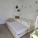 شقة Lucena Beach. Atico Soleado, Piscina Y Playa